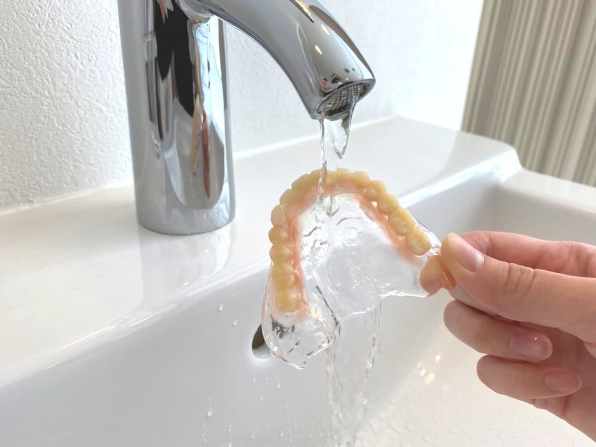 クリスタルデンチャー