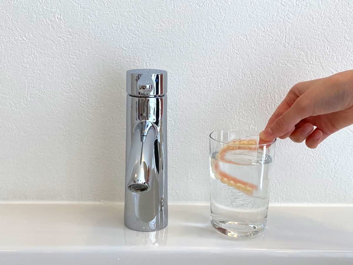 クリスタルデンチャー